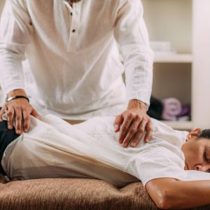 Curso Costas e Pernas – Um Tratamento com Shiatsu - 50% Inscrição